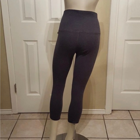 Lululemon Wunder Under High Rise 10   #10-22 - Picture 3 of 12